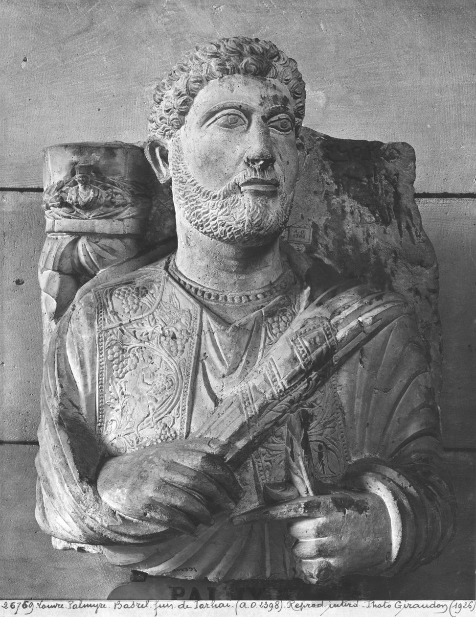 Begravelsesrelief af Jarhai, fra Palmyra, Syrien (marmor) (s/h foto) af School Syrian