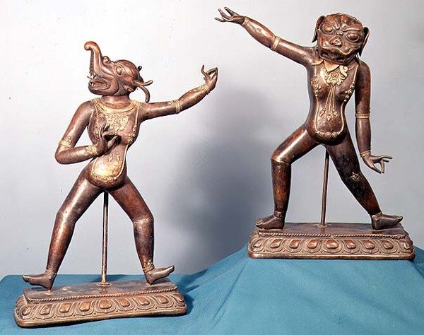 To figurer af Dakinis (bronze) af School Tibetan