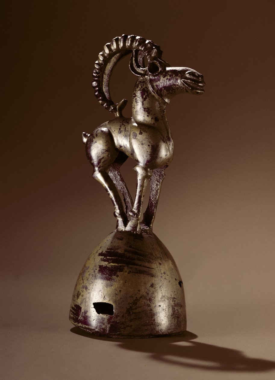 Afslutning med en bjergged (bronze) af Scythian