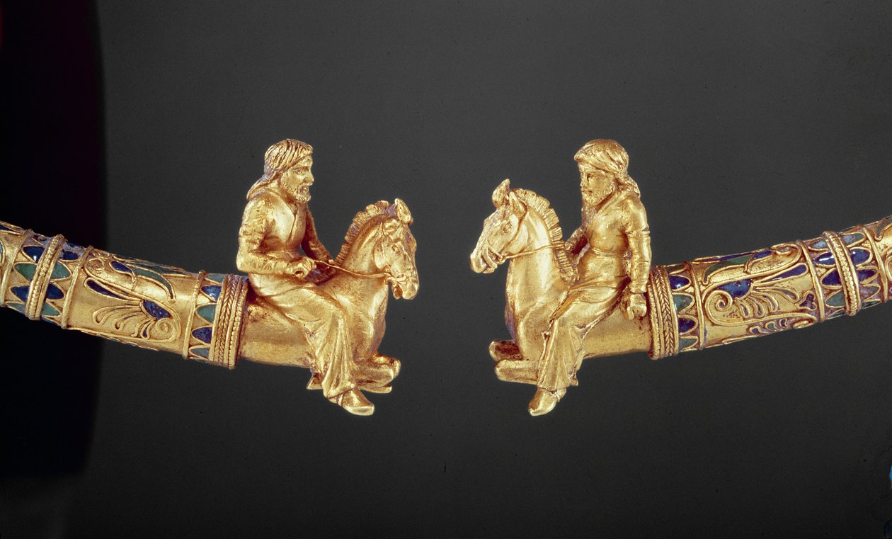 Halsring med spidser i form af skytiske ryttere (guld) af Scythian