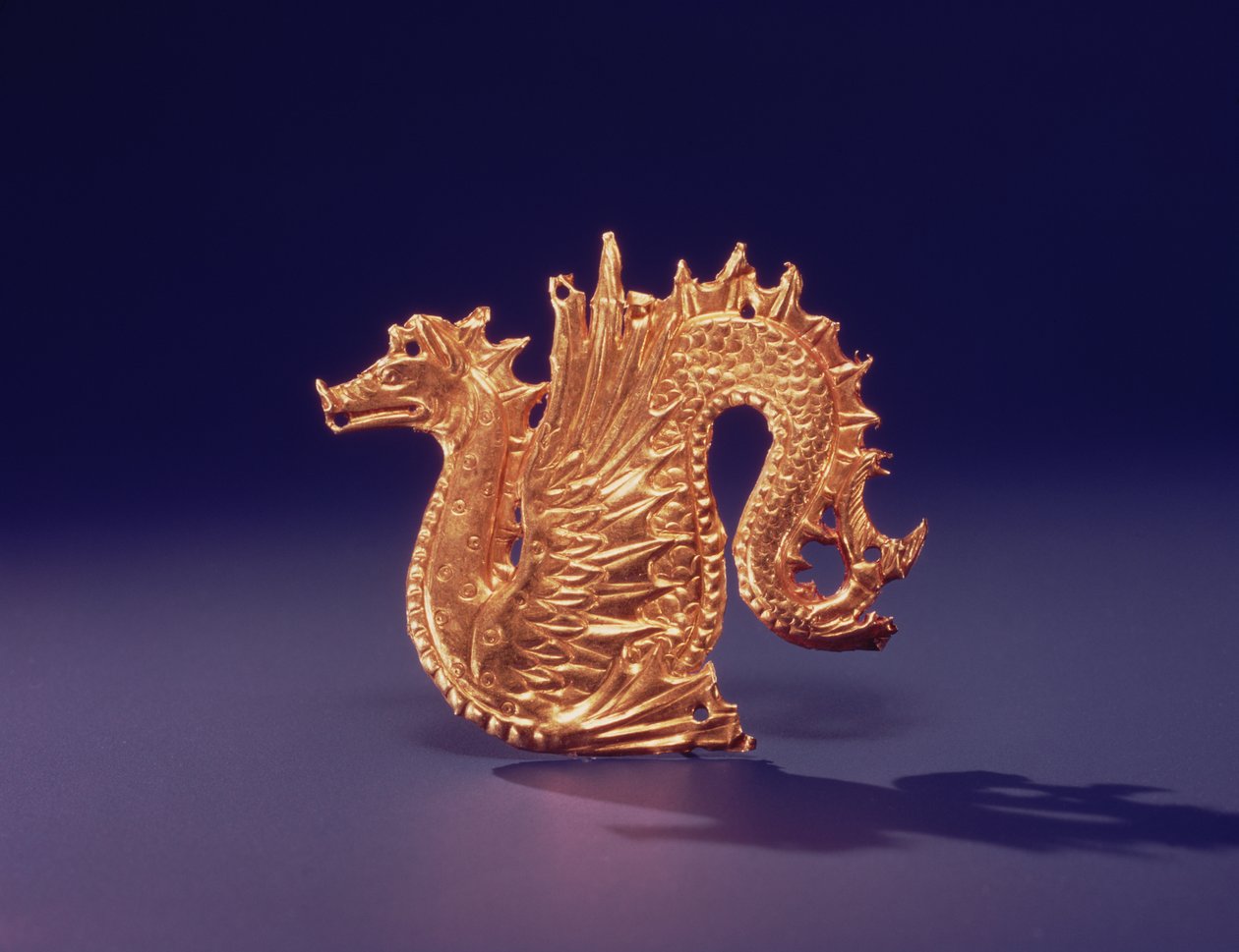 Havuhyr "Ketos" (guld) af Scythian