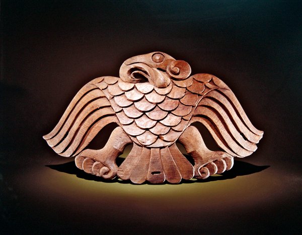 Eagle sadel ornament (træ) af Scythian