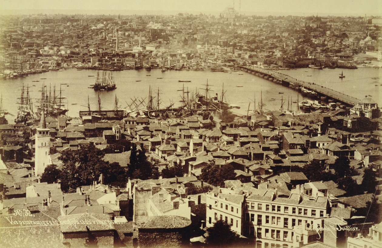Panorama med udsigt over Istanbul og Bosporusområdet, ca. 1890 (s/h-foto) af Sebah and Joaillier