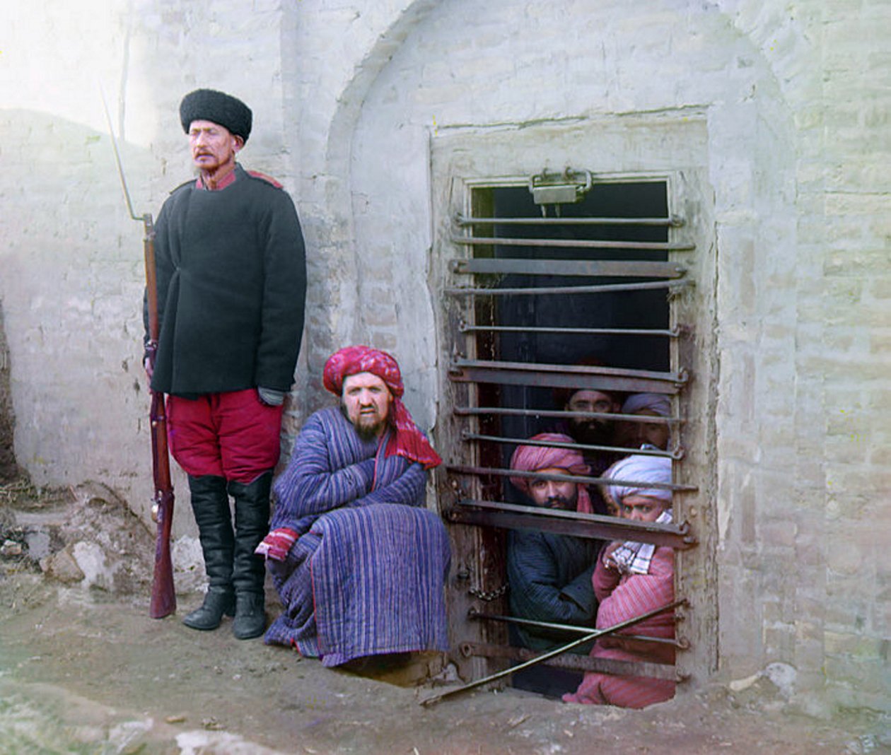 Et traditionelt centralasiatisk fængsel, 1904 af Sergei Mikhailovich Prokudin Gorskii