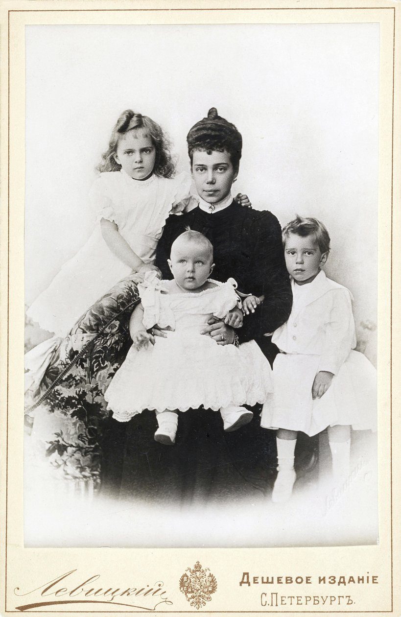 Storhertuginde Xenia Alexandrovna af Rusland med børn Irina Alexandrovna, Andrei..., 1903. af Sergei Lvovich Levitsky