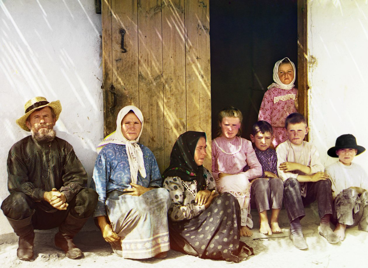 Mugan: nybyggers familie med børn, Grafovka, det russiske imperium, mellem 1905 og 1915 af Sergey Prokudin Gorsky