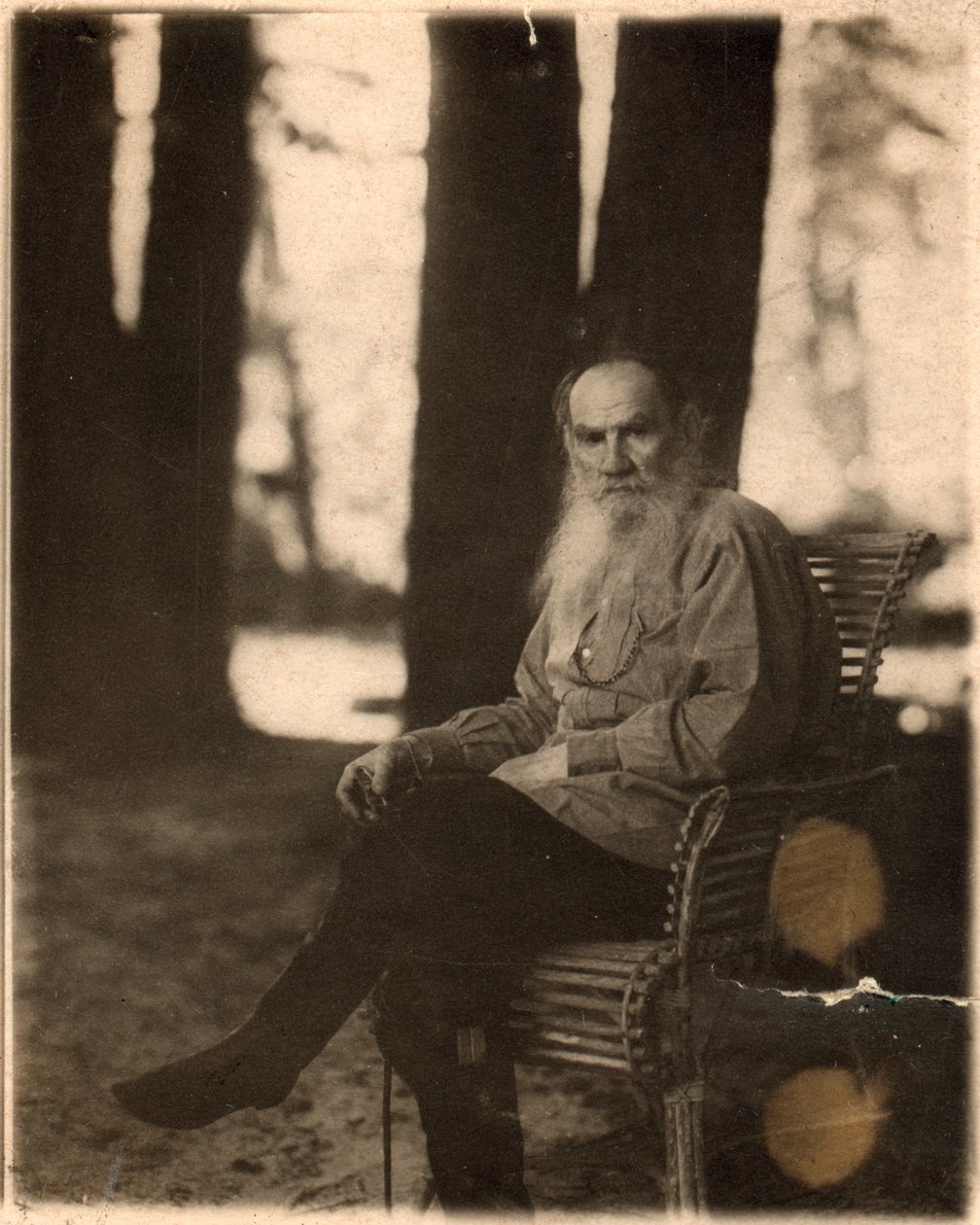 Den russiske forfatter Leo Tolstoy, Yasnaya Polyana, nær Tula, Rusland, 1908 af Sergey Produkin Gorsky