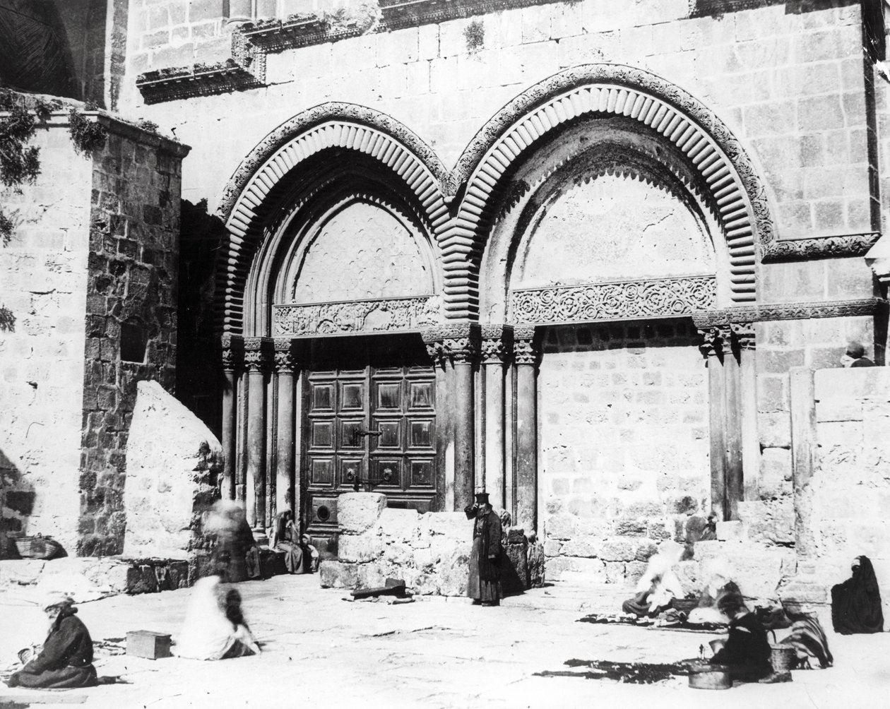 Indgang til Den Hellige Gravs Kirke, 1865 af Sgt. James M. McDonald
