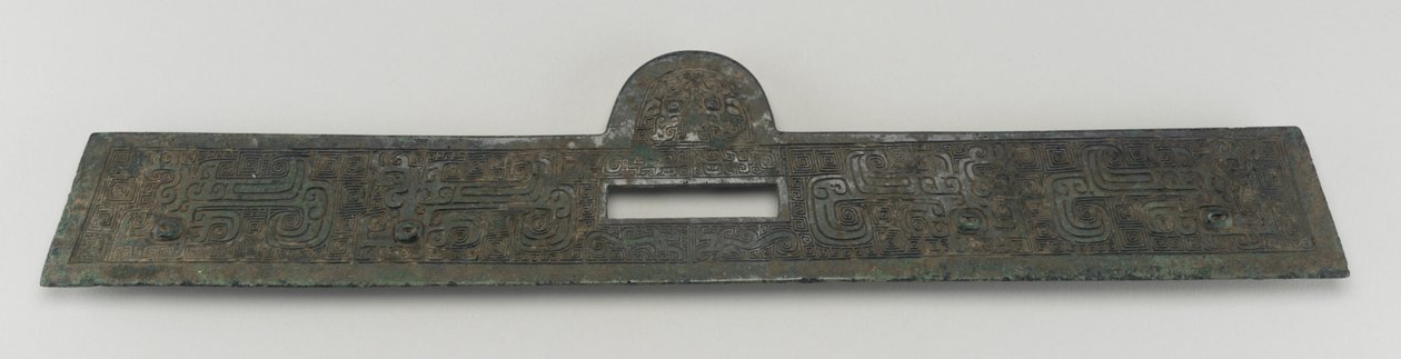 Mulig vognbeslag med fem løkker til fastgørelse på bagsiden (bronze) af Shang Dynasty Chinese School