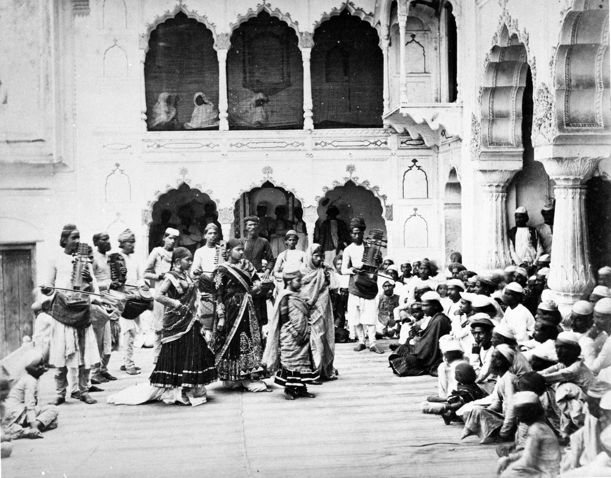 Nautch, Delhi ca. 1863 af Shepherd and Robertson