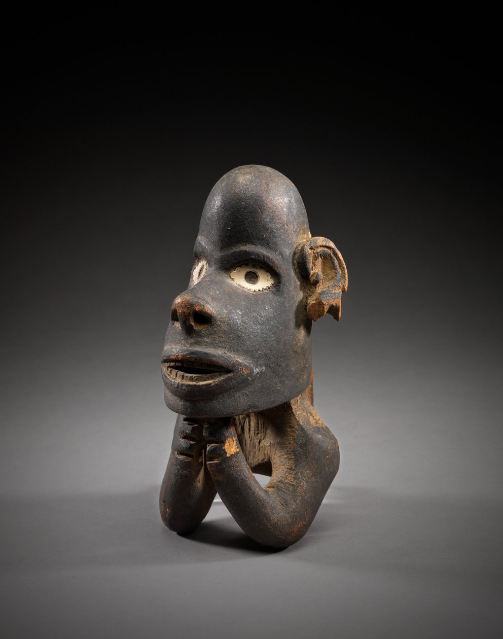 Kanobov-figurhoved, nguzu nguzu, New Georgia, Salomonøerne, tidligt til midten af 1800-tallet (træ og skal) af Solomon Islander