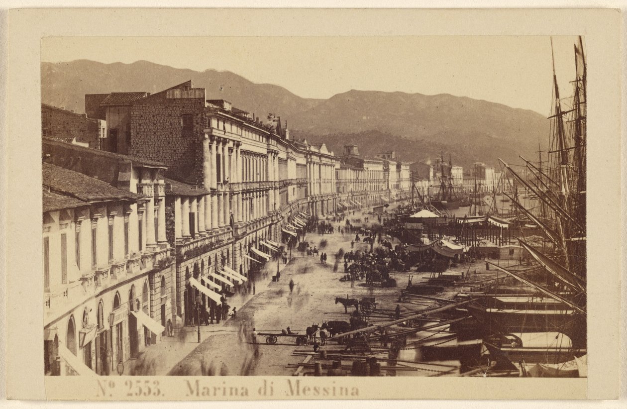 Marina di Messina. af Sommer and Behles