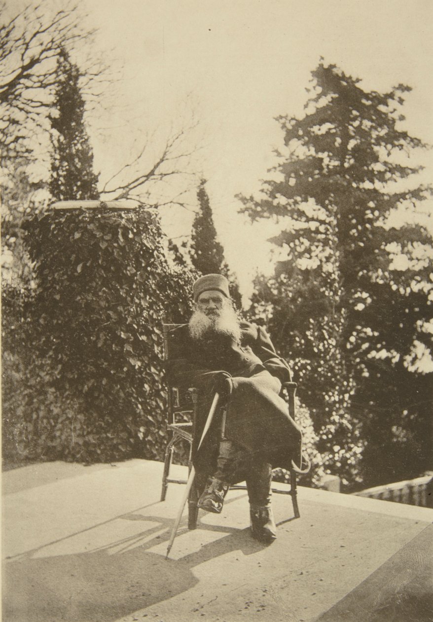 Den russiske forfatter Leo Tolstoy, Gaspra, Krim, Rusland, 1902. af Sophia Andreevna Tolstaya