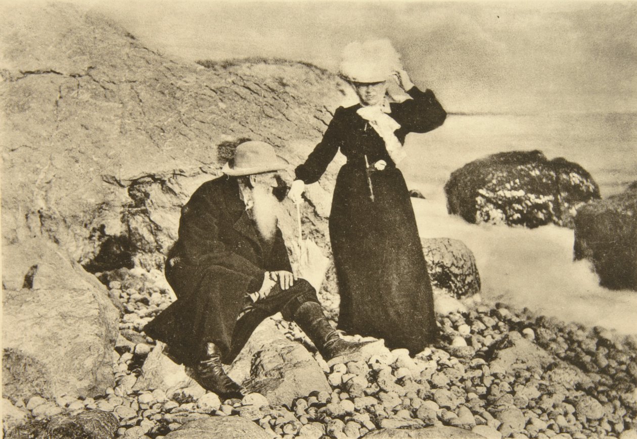 Den russiske forfatter Leo Tolstoj og hans kone Sophia ved Sortehavet, Krim, Rusland, 1902 af Sophia Andreevna Tolstaya