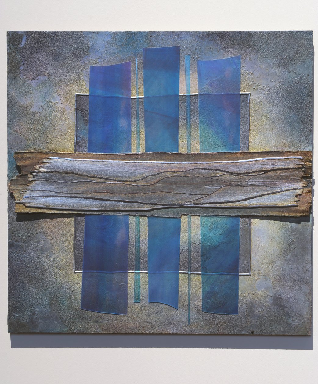 Eternal Designs, 2007 (panel, plexiglas, akrylblæk, glas, bly, fundne genstande) af Sophie Hacker