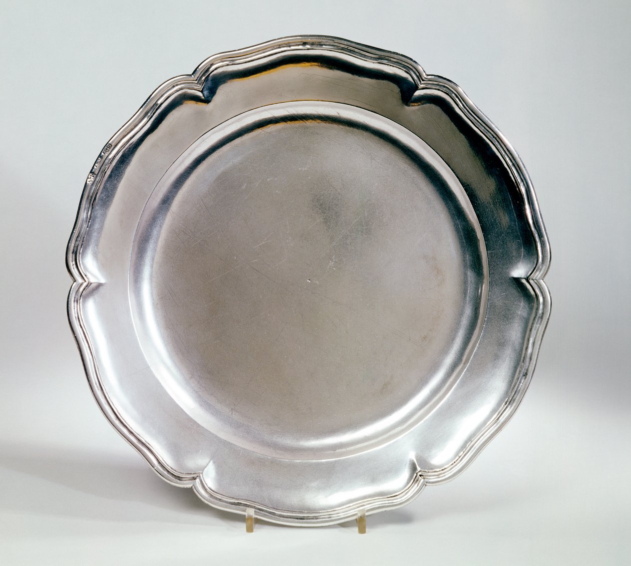 Lavt fad, spansk, 1736 (sølv) af Spanish School