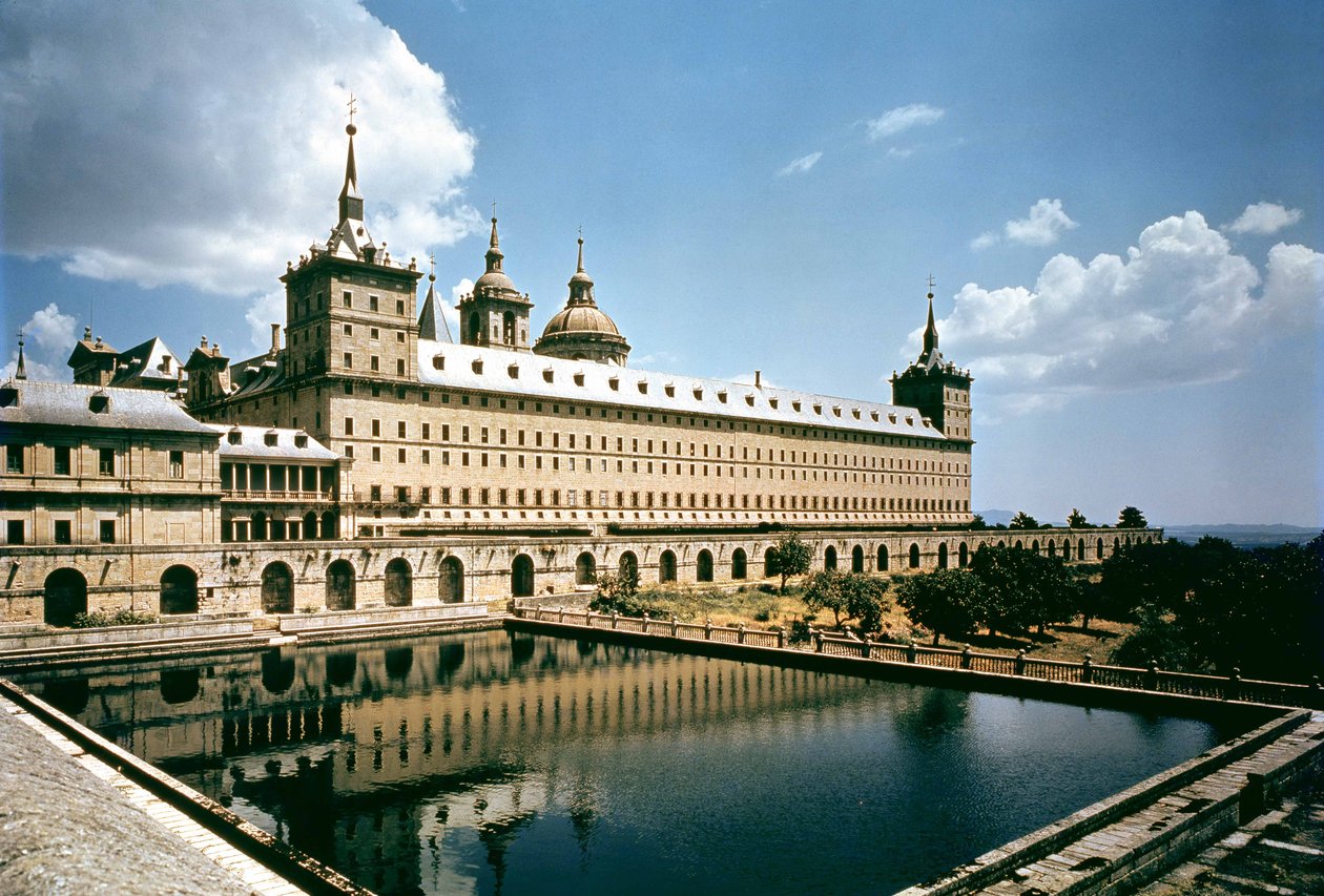 Escorial Monastery, designet af Juan Bautista de Toledo og Juan de Herrera, 1563-84 af Spanish School