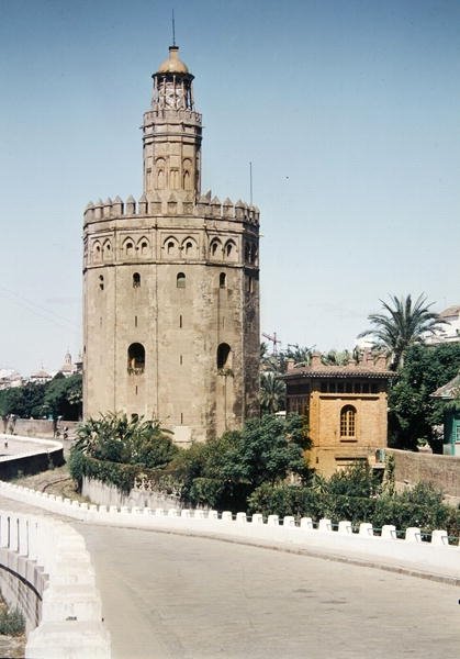 Torre del Oro (Tårnet af Guld) bygget c.1220 af Spanish School