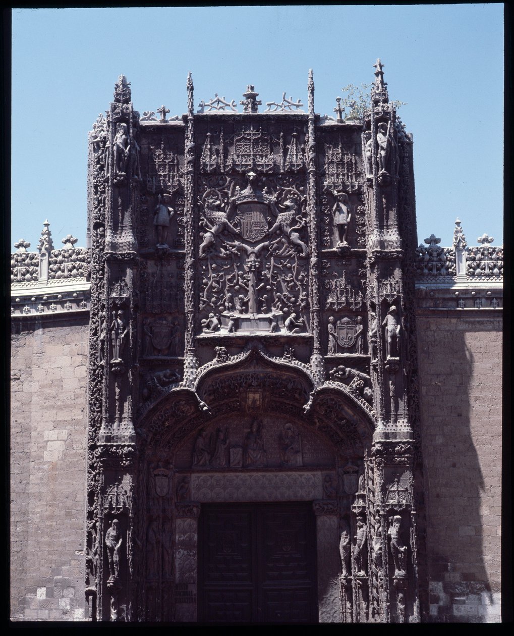 Gotisk kunst Elizabeth: Facaden af ​​College of St. Gregory (St. Gregory) 1488-1496 Valladolid, Spanien (Gotisk kunst: Udsigt over facaden af ​​College of St. Gregory (St. af Spanish School