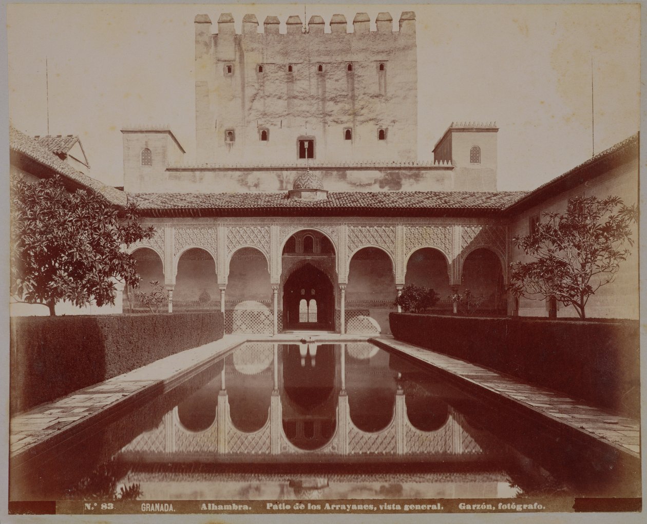Courtyard of the Myrtles, Alhambra, ca. 1875-80 (sepia foto) af Spanish School