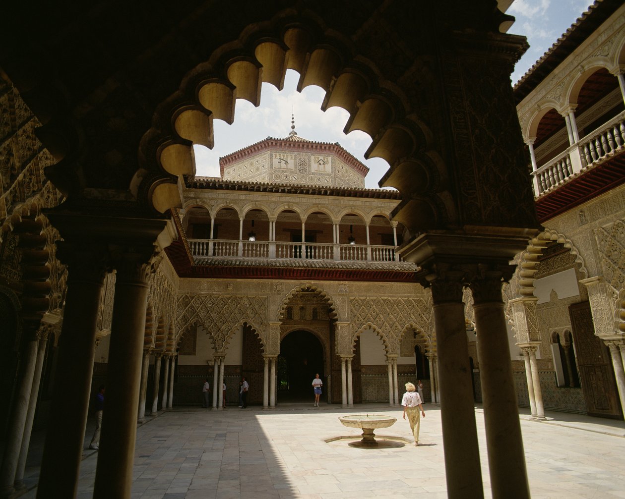 Gårdhave i Real Alcazar af Spanish School