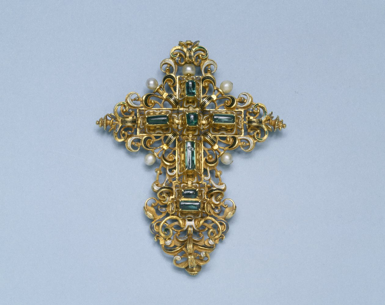 Vedhæng af et kors, 1550-1600 af Spanish School
