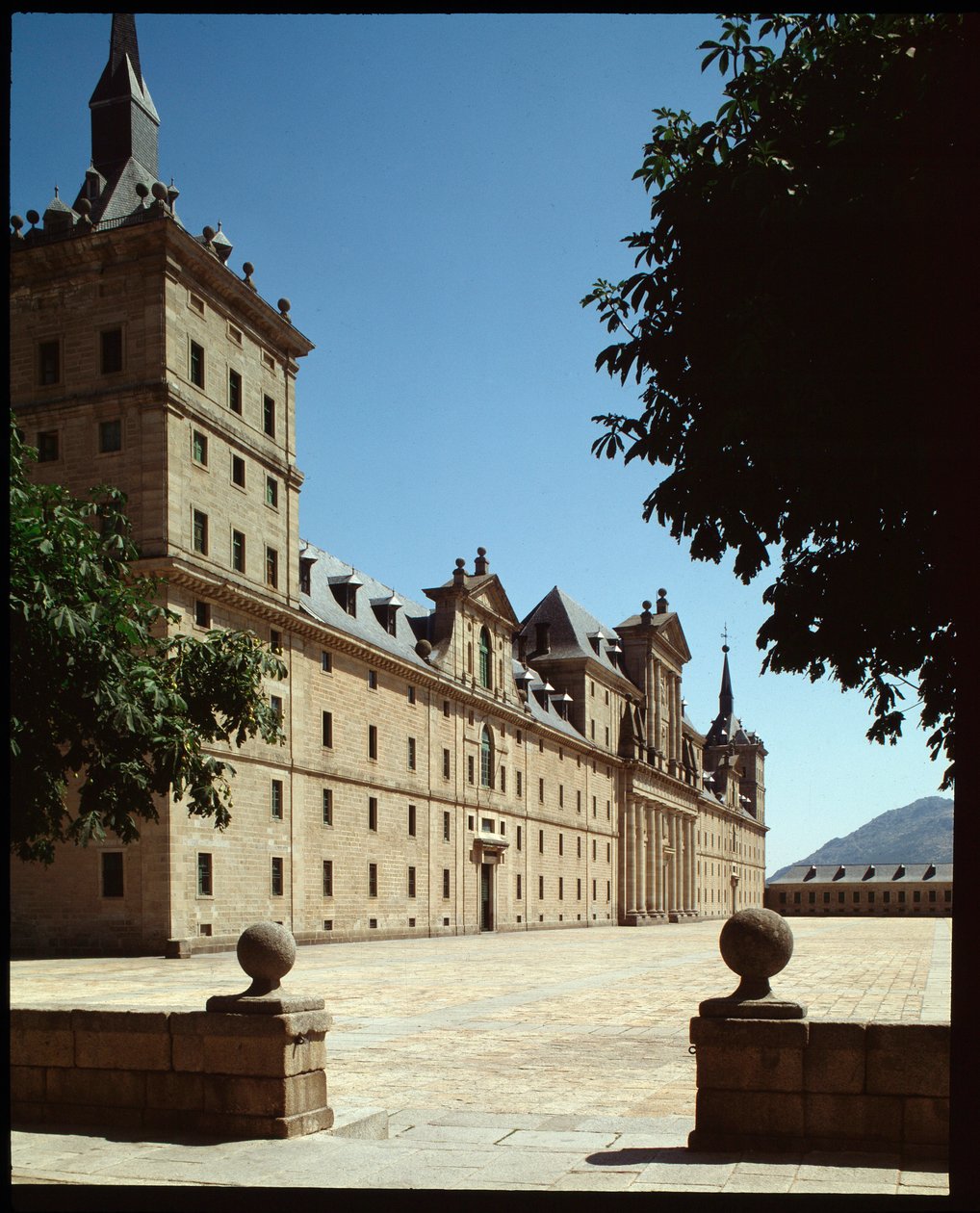 Udsigt over hovedfacaden på Royal Seat af Spanish School
