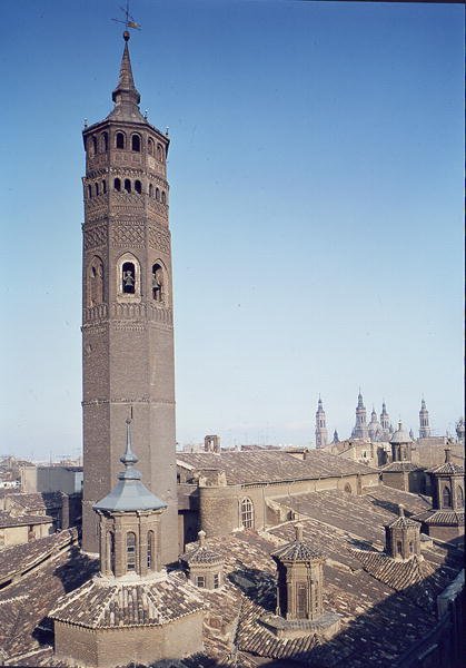 Udsigt over Iglesia de San Pablo af Spanish School