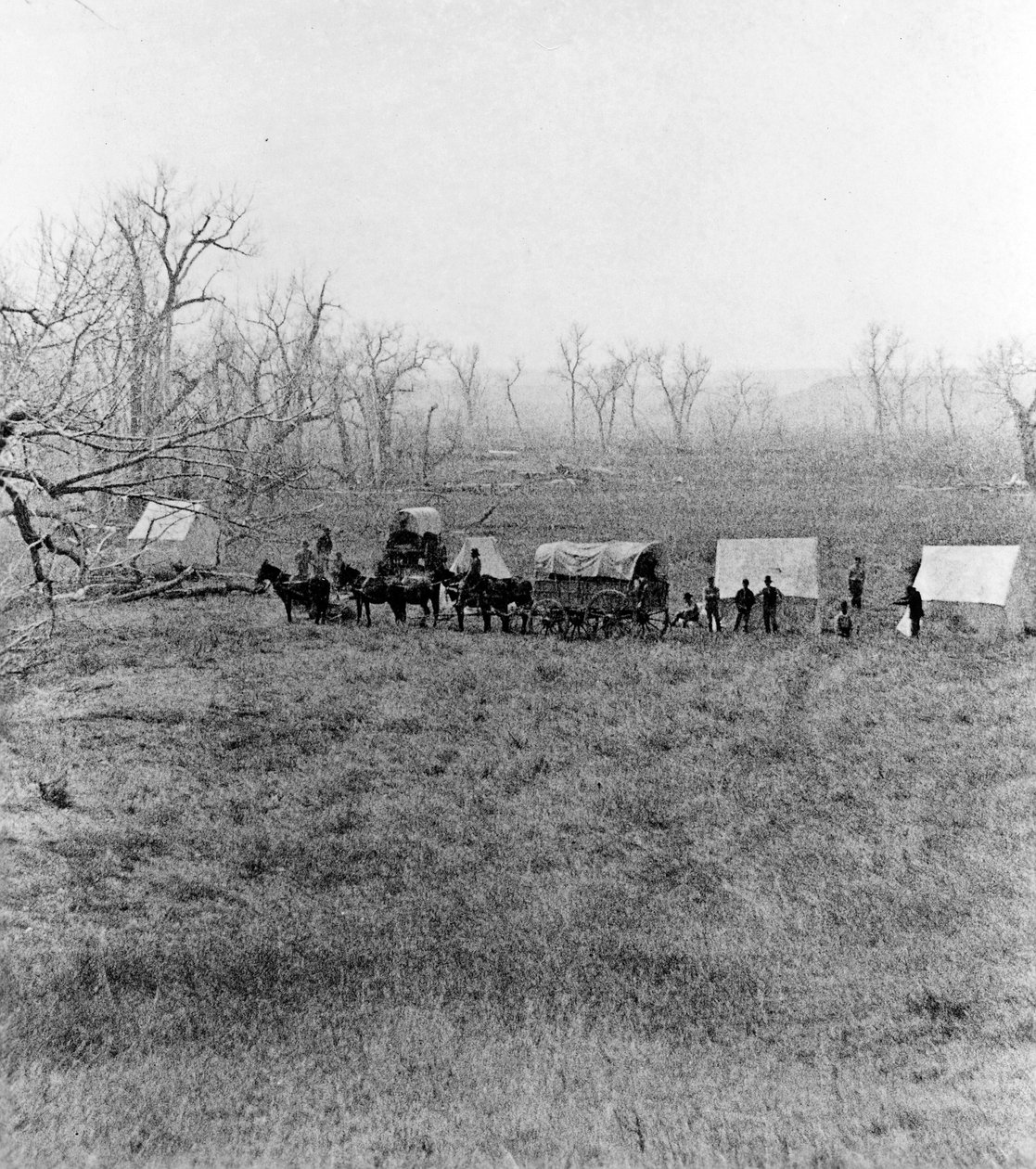 Kaptajn Sandersons lejr ved Ford, Custers slagmark, 1879 af Stanley J. Morrow