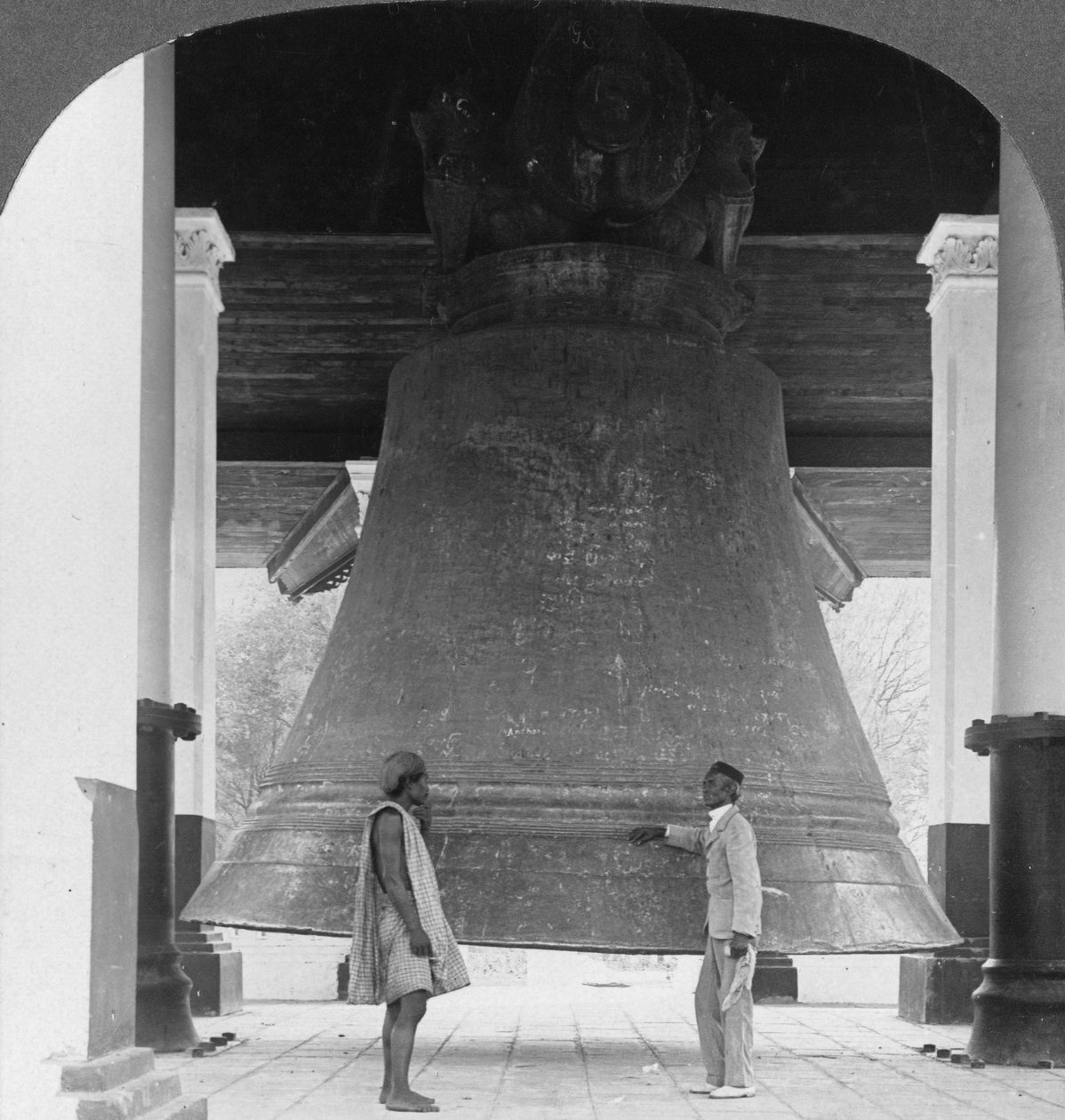 Største perfekte klokke i verden, Mingun, Burma, 1908 af Stereo Travel Co