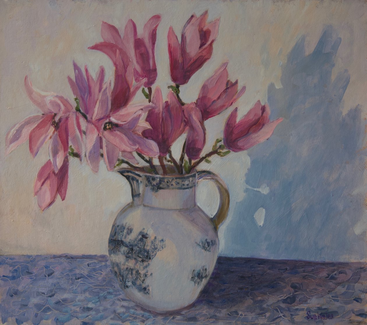 Pink magnoliaer, 2019 af Sue Wales