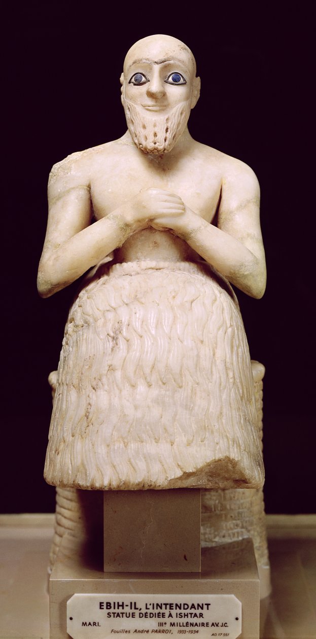 Statue af den officielle Ebih-Il, fra Ishtar-templet i Mari, Irak, Mellem Eufrat, tidlig dynastisk periode, ca. 2500 f.Kr. (gips und lapis lazuli) (se også 121796 og 71507) af Sumerian