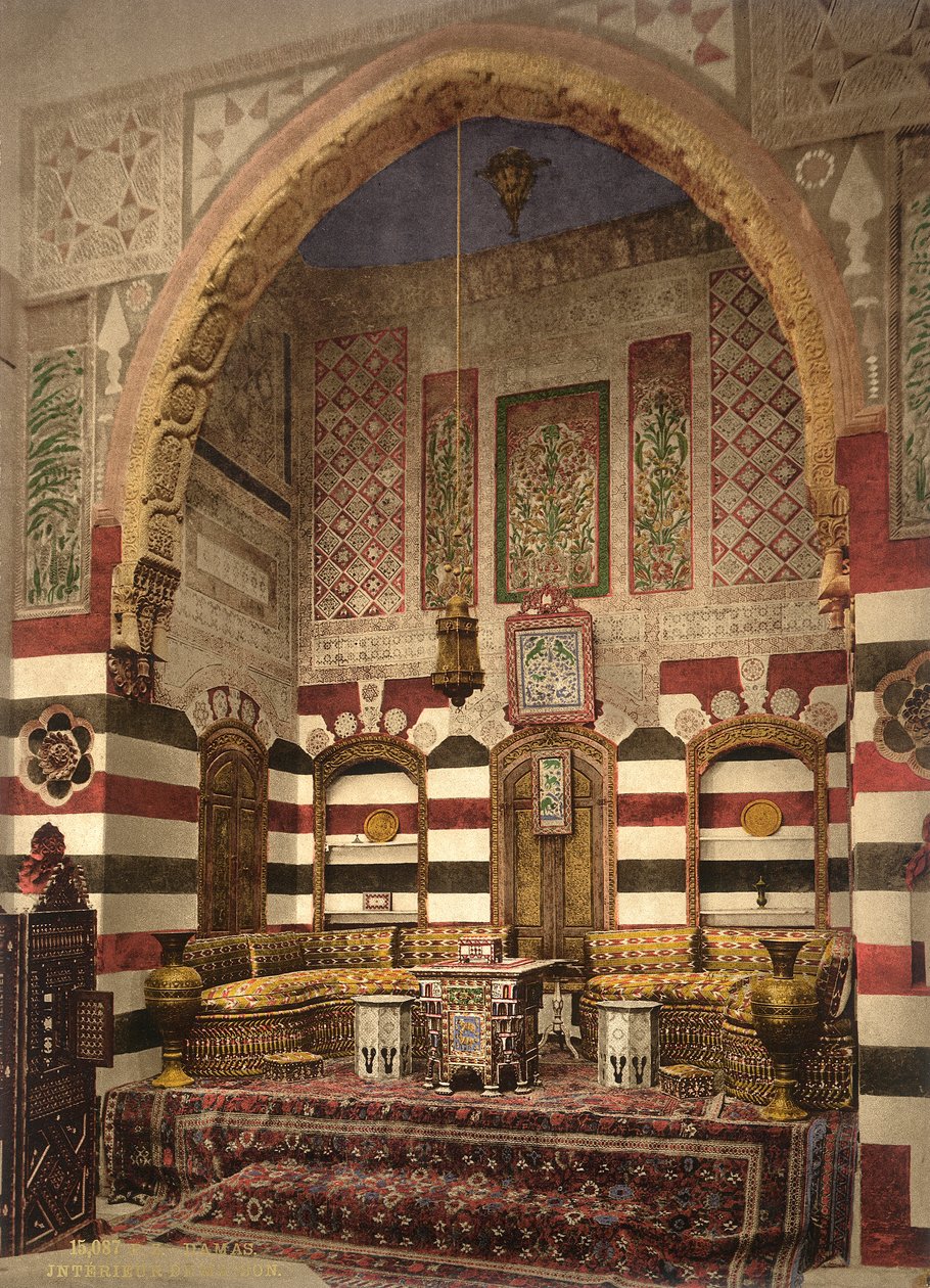 Interiør af et receptionslokale i et fint hus, Damaskus, ca. 1880-1900 (fotokrom) af Swiss Photographer