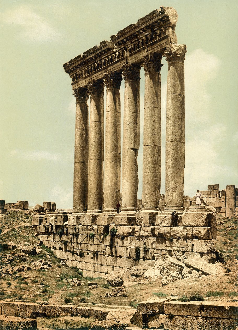 Peristyle af Jupiters tempel, Baalbek, ca. 1880-1900 (fotokrom) af Swiss Photographer