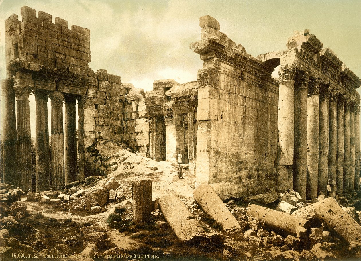 Bacchus-templet, Baalbek, ca. 1880-1900 (fotokrom) af Swiss Photographer