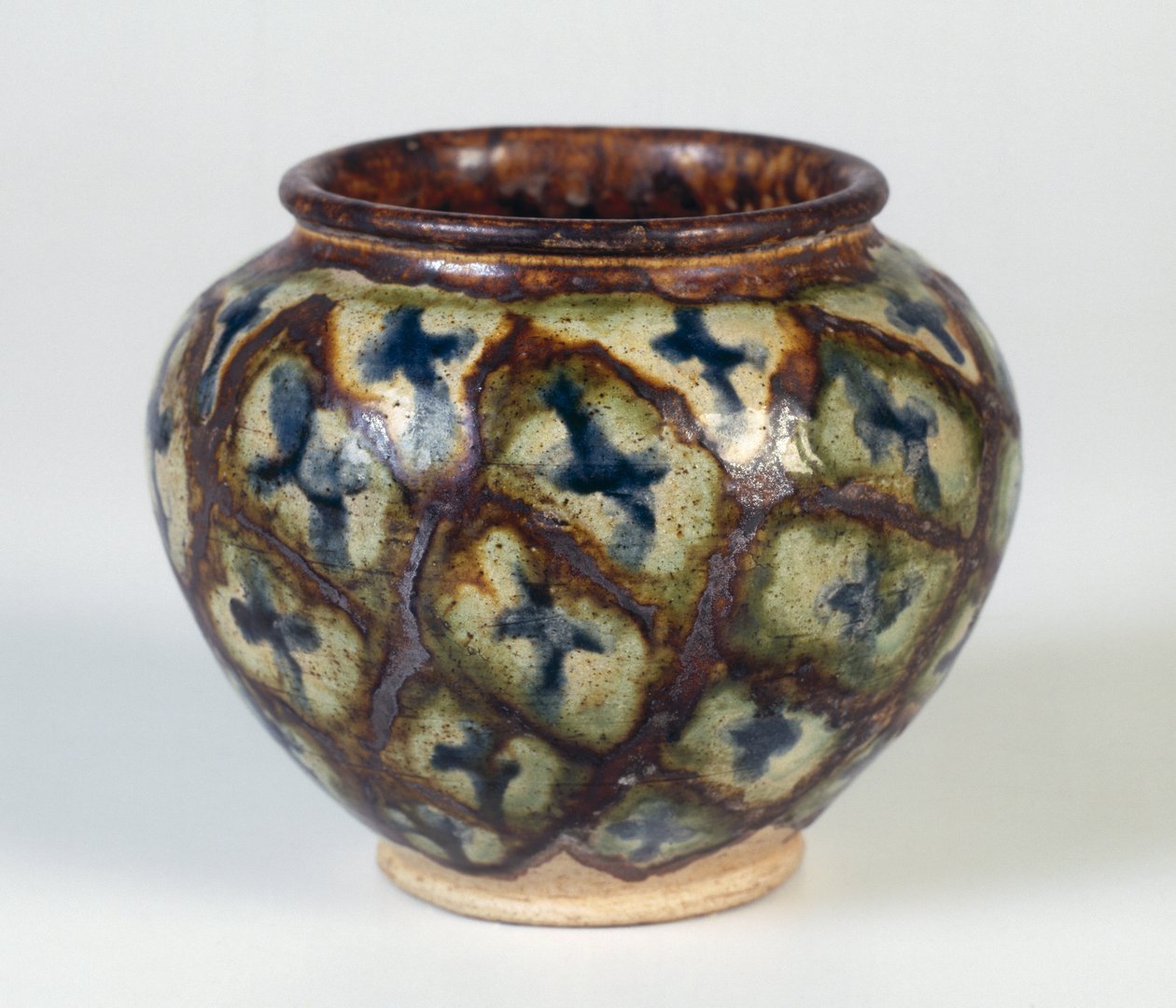 Lille krukke, Tang-dynastiet, 618-907 e.Kr. (stentøj med blyfluxet polykrom glasur) af Tang Dynasty Chinese School