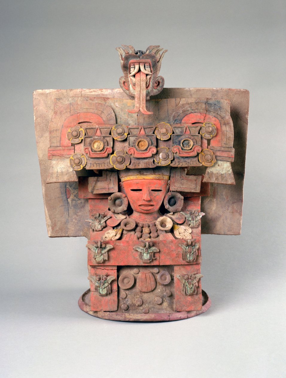 Røgelsebrænder (incensario) Låg, Mexico, 200-650 (lertøj med polykrom slip-maling) af Teotihuacan
