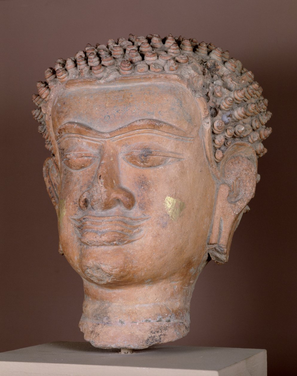 Leder af Buddha, Haripunjaya Kingdom (terracotta) af Thai School