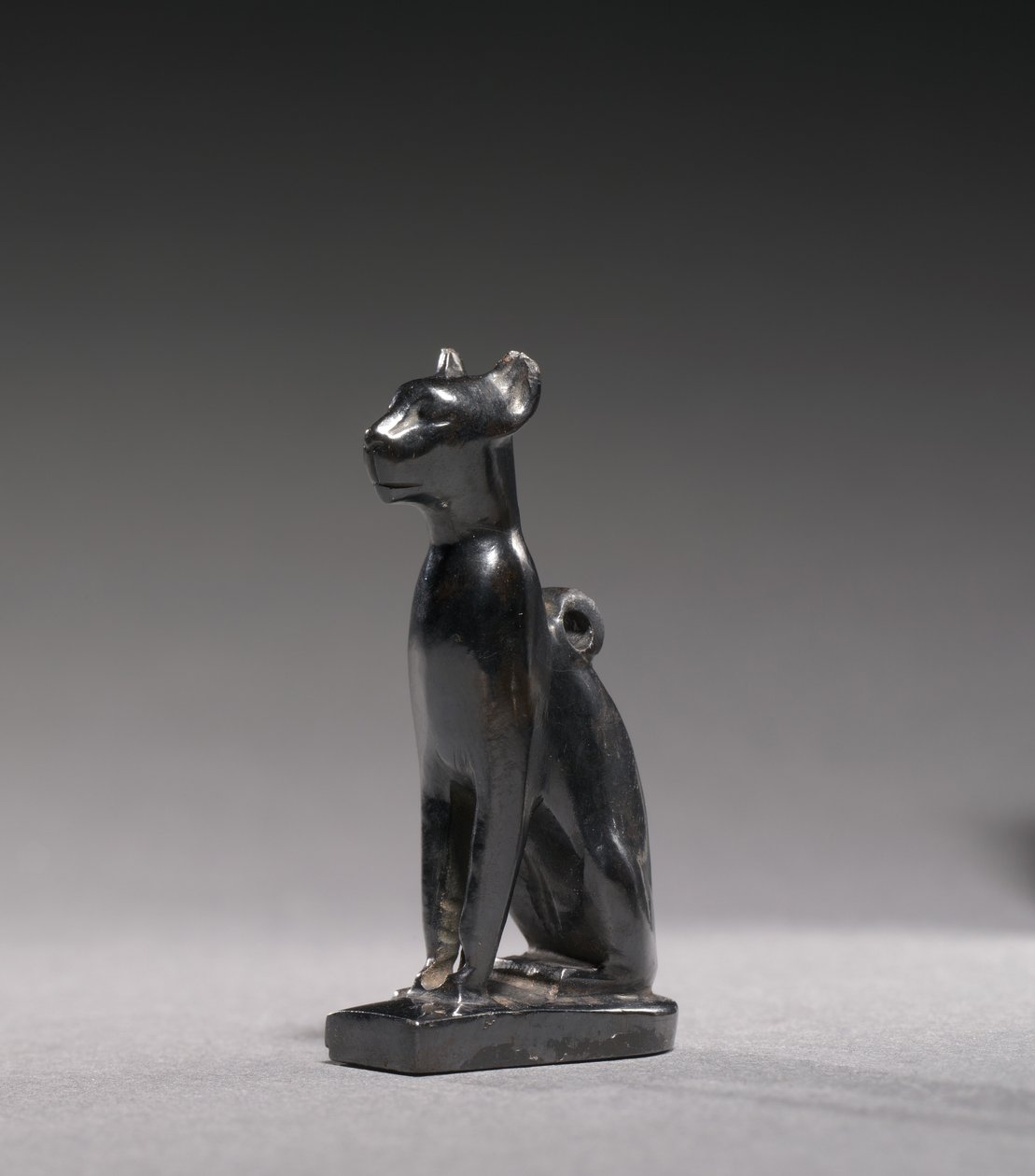 Amulet af Bastet, ca. 1069-715 f.Kr. (hæmatit) af Third Intermediate Period Egyptian