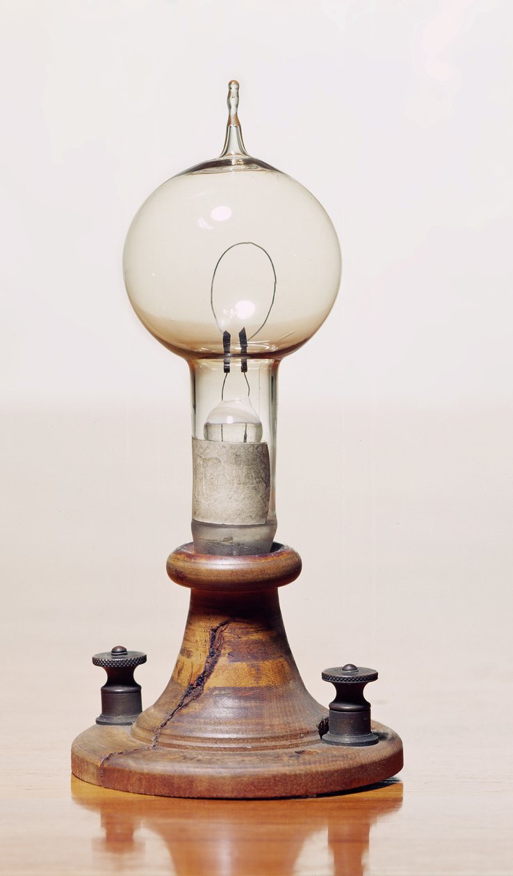 Elektrisk filament, 1879 (glas & træ) (se også 259550 & 260230) af Thomas Alva Edison