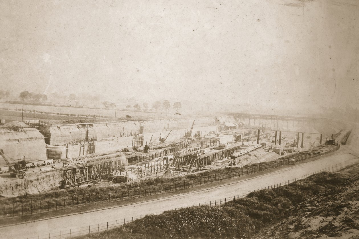 Fremstilling af Latchford-låse, udsigt fra Embankment (sepia-billede) af Thomas Birtles