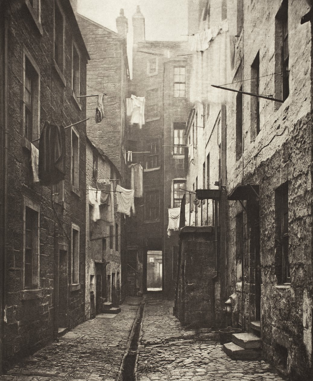 Tæt på nr. 75 High Street (nr. 12) af Thomas Annan