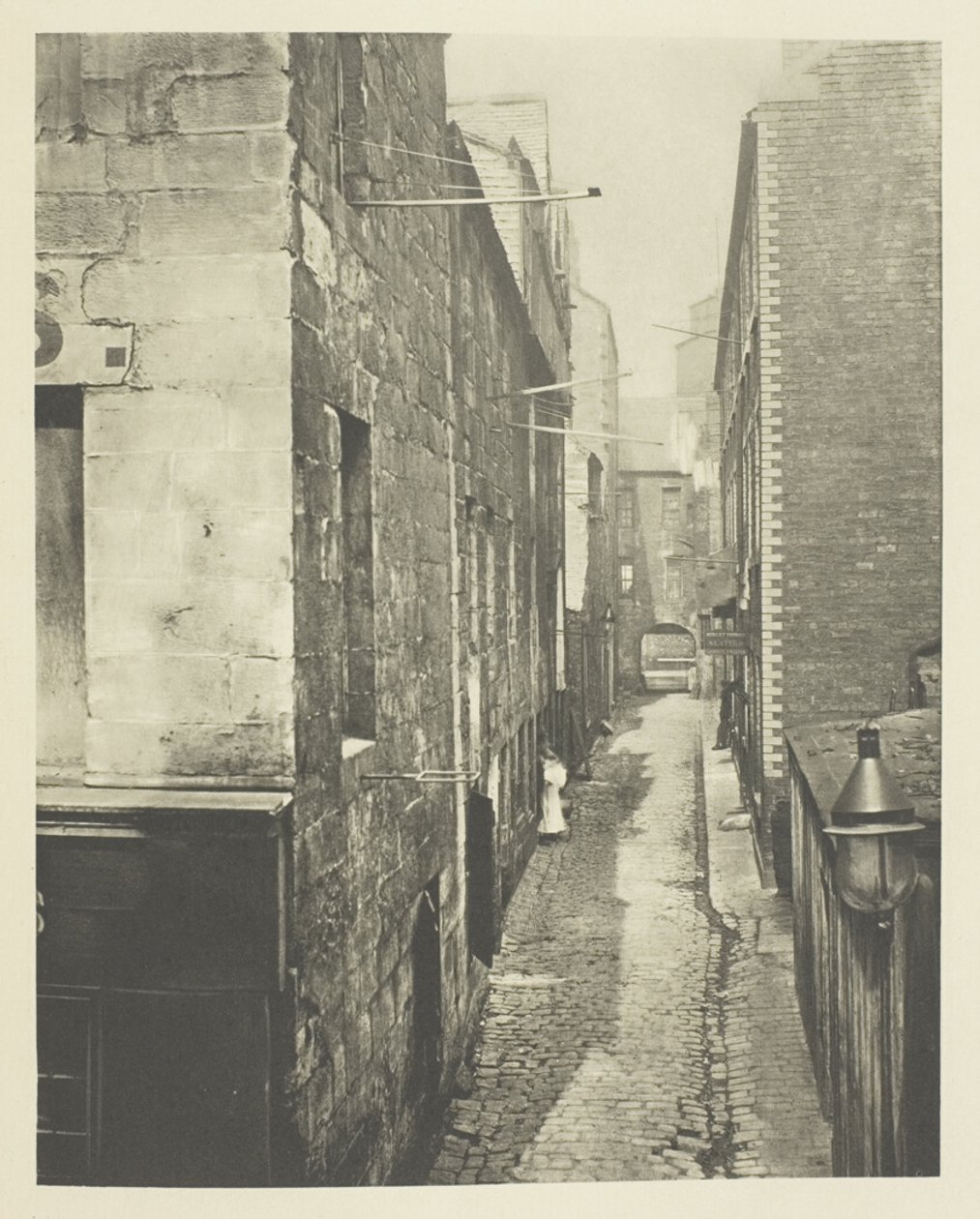 Laigh Kirk Close af Thomas Annan