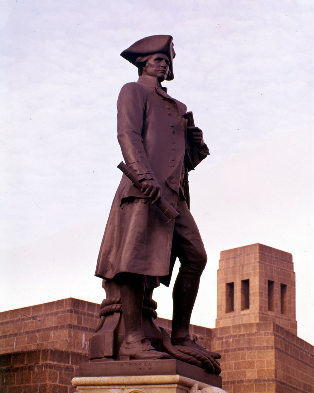 Statue af kaptajn James Cook, 1914 af Thomas Brock