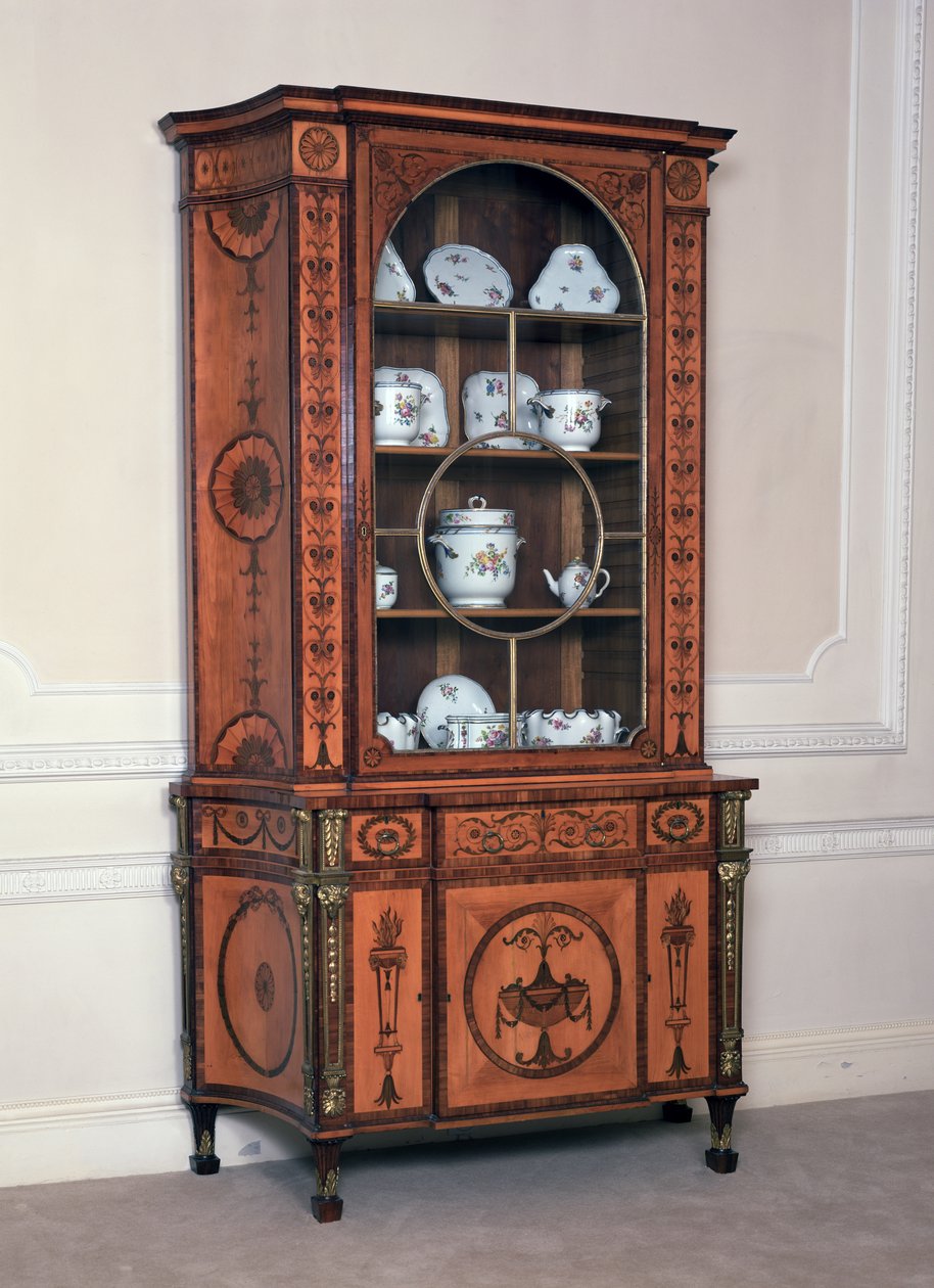 Det ene af et par kabinetter, bestilt af 1. viscount Melbourne til Melbourne House, Piccadilly (nu Albany), ca. 1773 (satin træ og mahogni) af Thomas Chippendale