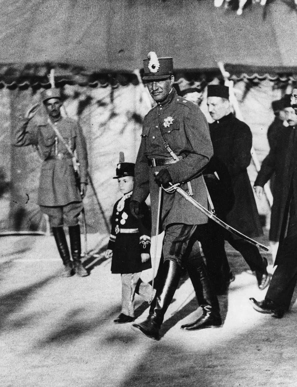 Shah Pahlavi af Persien med sin søn kronprinsen, april 1926 af Thomas E. and Horace Grant Grant