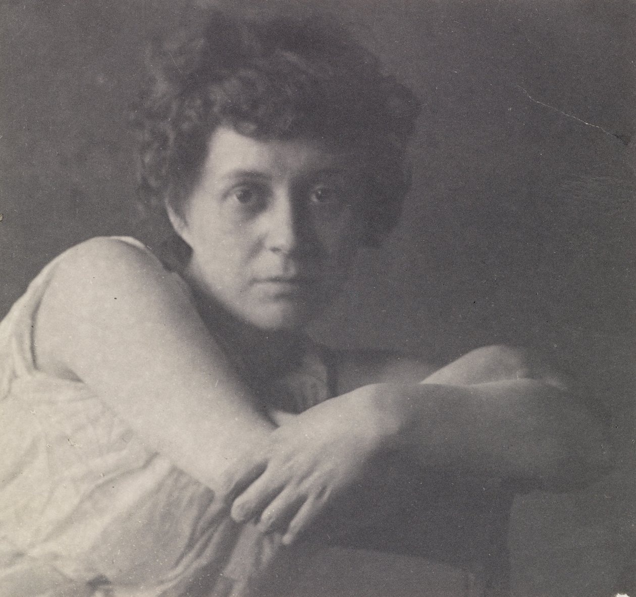 [Katherine Cook i klassisk dragt] af Thomas Eakins