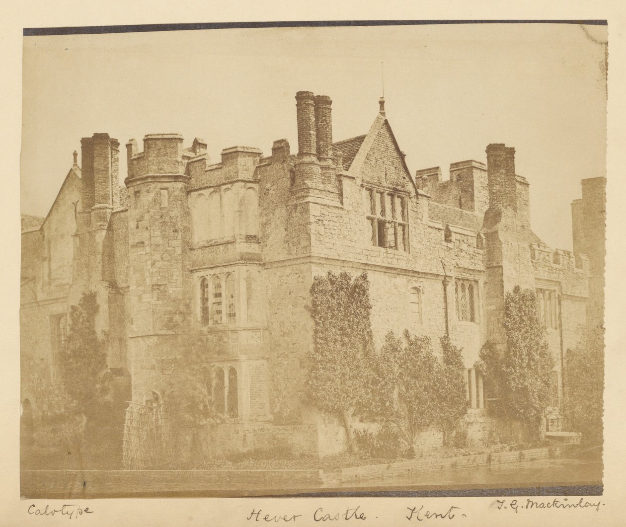 Hever Castle, Kent af Thomas G. Mackinlay