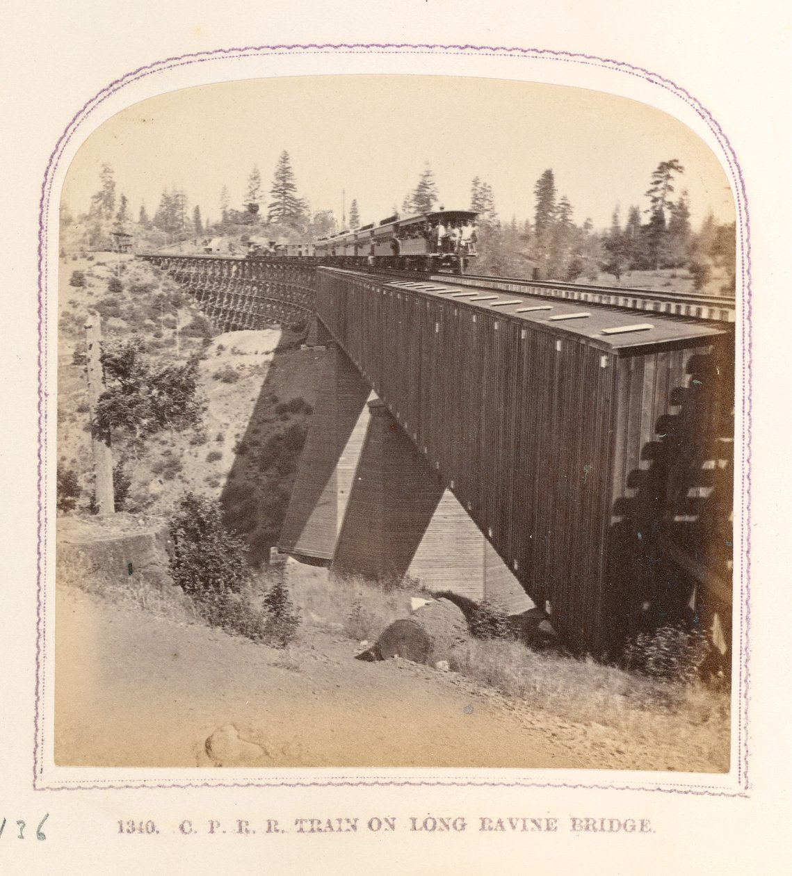 Tog på Long Ravine Bridge af Thomas Houseworth