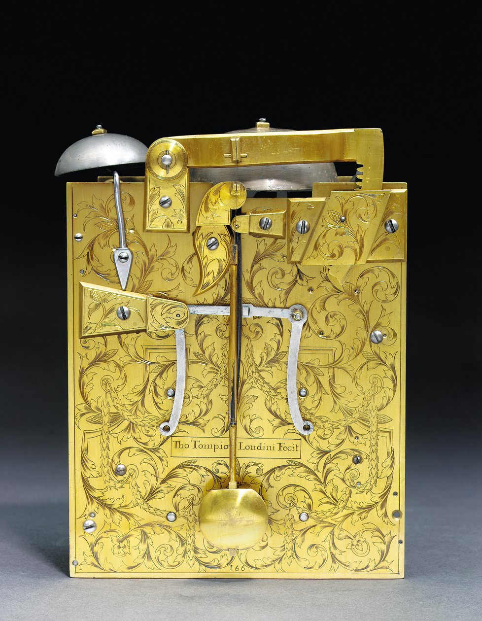 James II monteret slående beslagsur med pull quarter repeat, nr. 166, ca. 1690-95 (forgyldt metal) (se også 867502-3) af Thomas Tompion